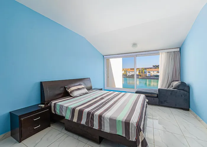 Oda ve Kahvaltı Aden Side -أجانب فقط 3*